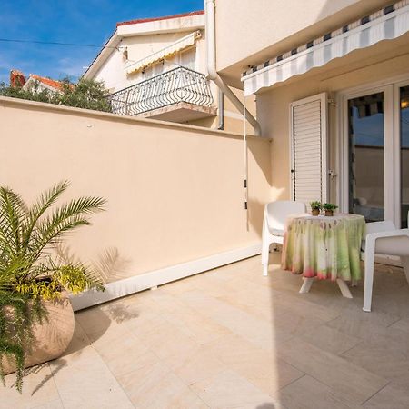 Beautiful Home In Martinscica With Wifi Martinscica (Cres) Exterior foto