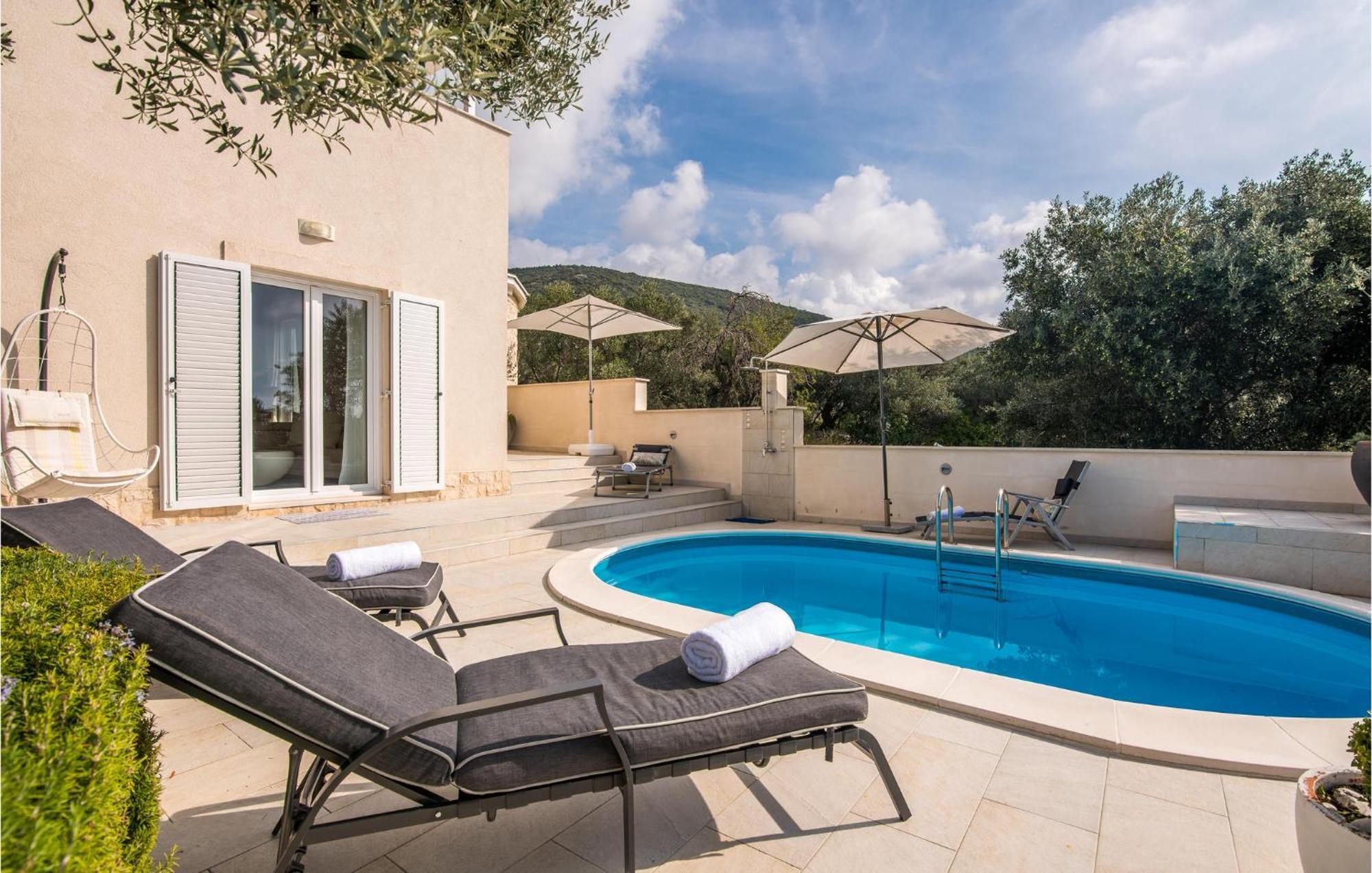 Beautiful Home In Martinscica With Wifi Martinscica (Cres) Exterior foto