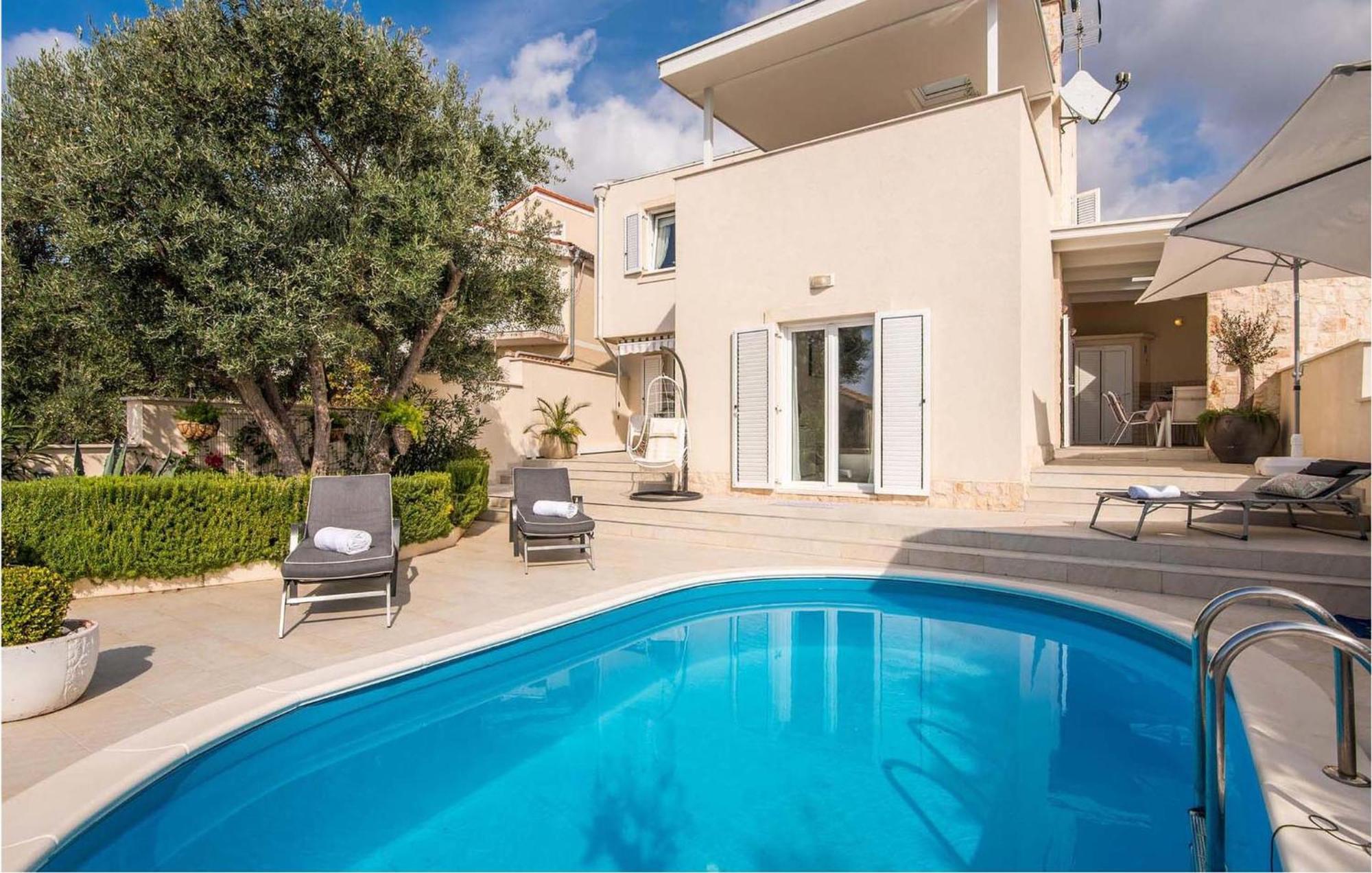Beautiful Home In Martinscica With Wifi Martinscica (Cres) Exterior foto