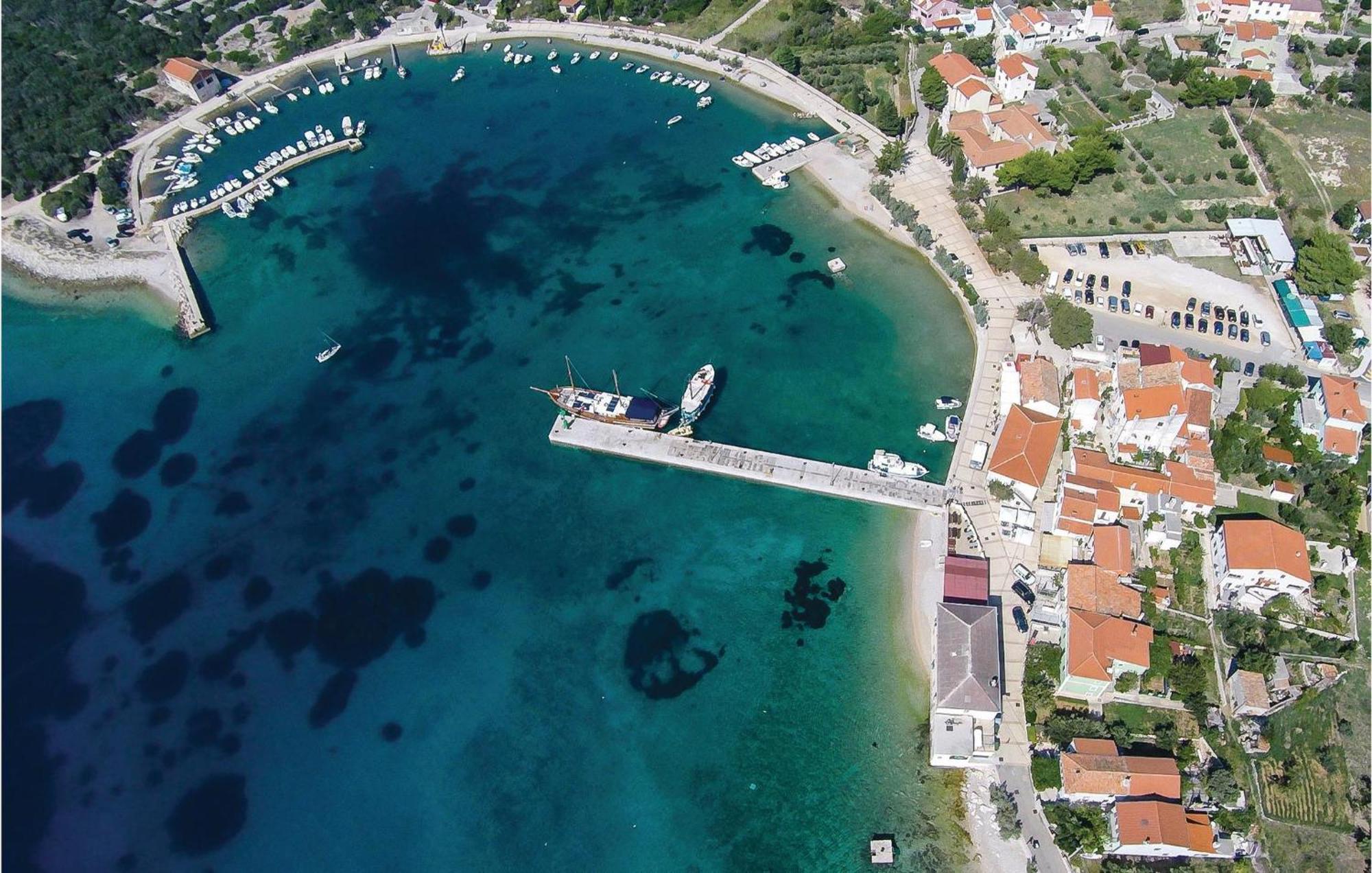 Beautiful Home In Martinscica With Wifi Martinscica (Cres) Exterior foto