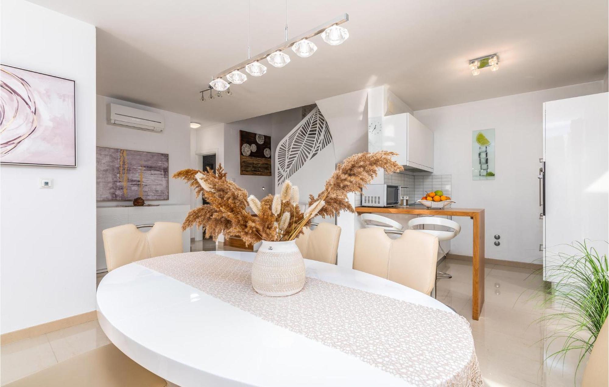 Beautiful Home In Martinscica With Wifi Martinscica (Cres) Exterior foto