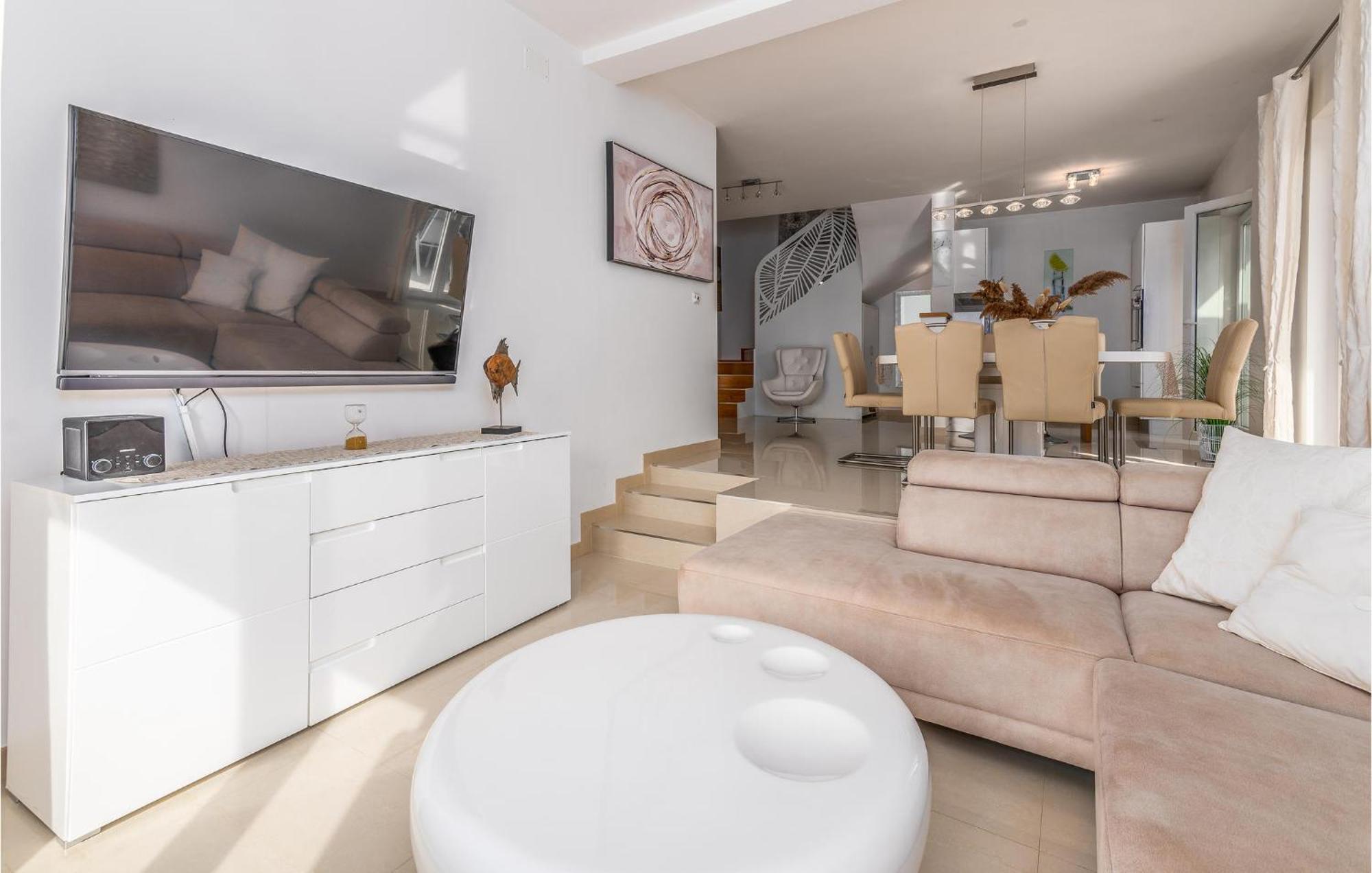Beautiful Home In Martinscica With Wifi Martinscica (Cres) Exterior foto