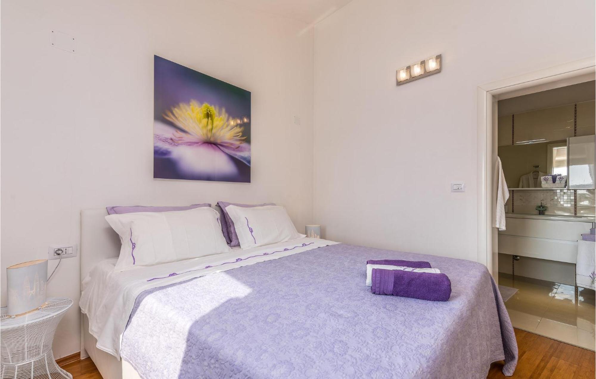 Beautiful Home In Martinscica With Wifi Martinscica (Cres) Exterior foto